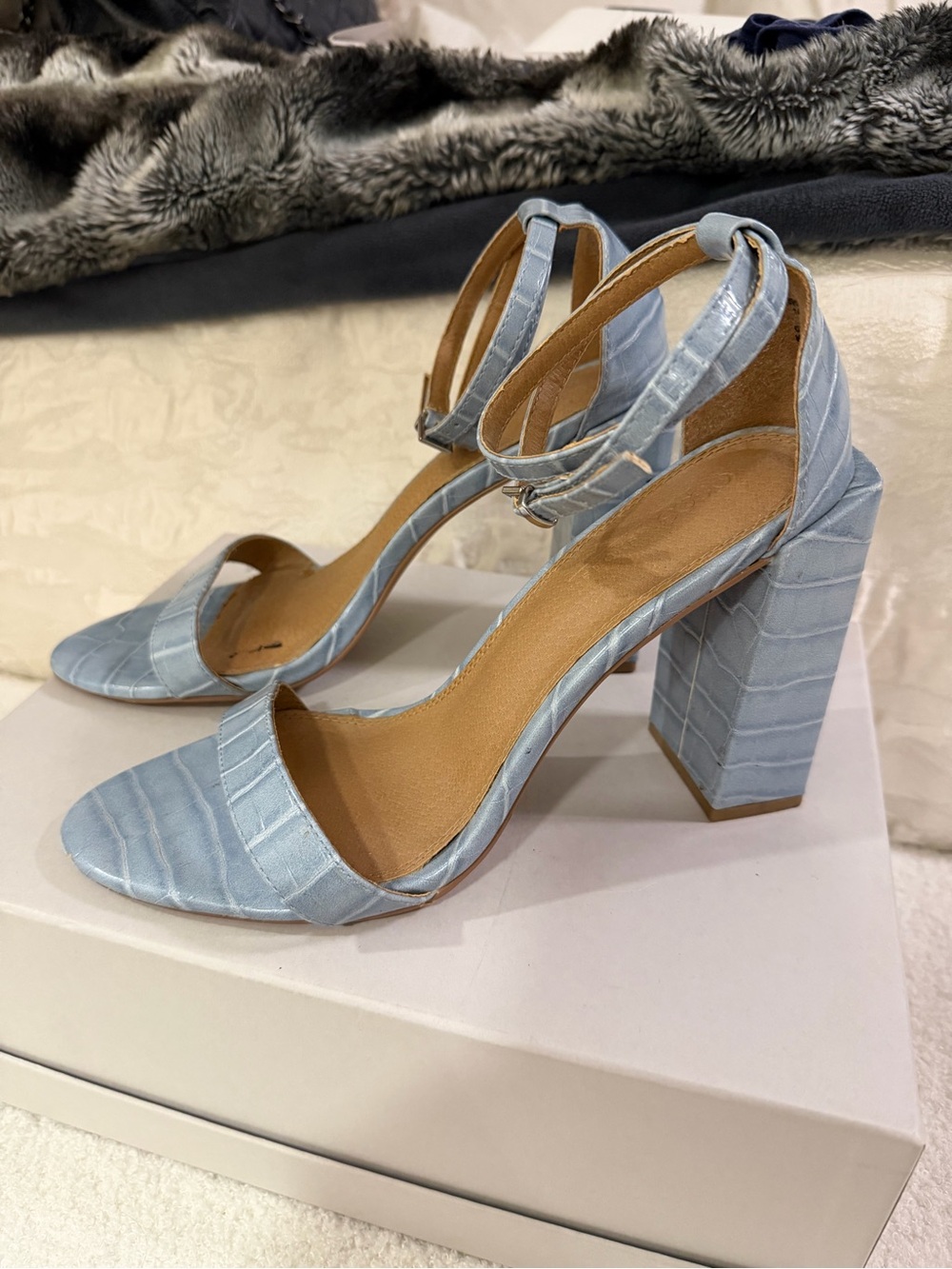 ASOS  Blue Croc-Embossed Block Heel Ankle Strap Sandals - Sz 8